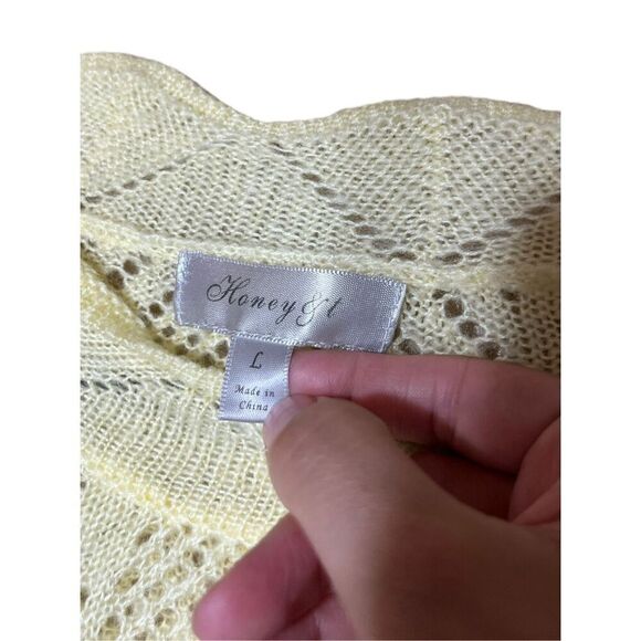 Honey & T Yellow Knit Bell Tie Sleeve Sweater Size Large - Picture 6 of 10